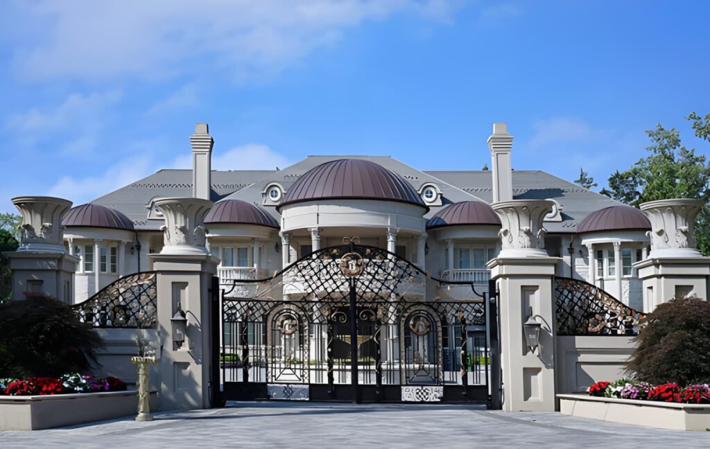 The Pinnacle of Residential Opulence The 10 Most Luxurious Homes in the World
